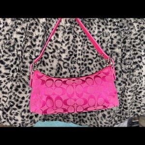 Coach pink hamptons baguette in the style 6371